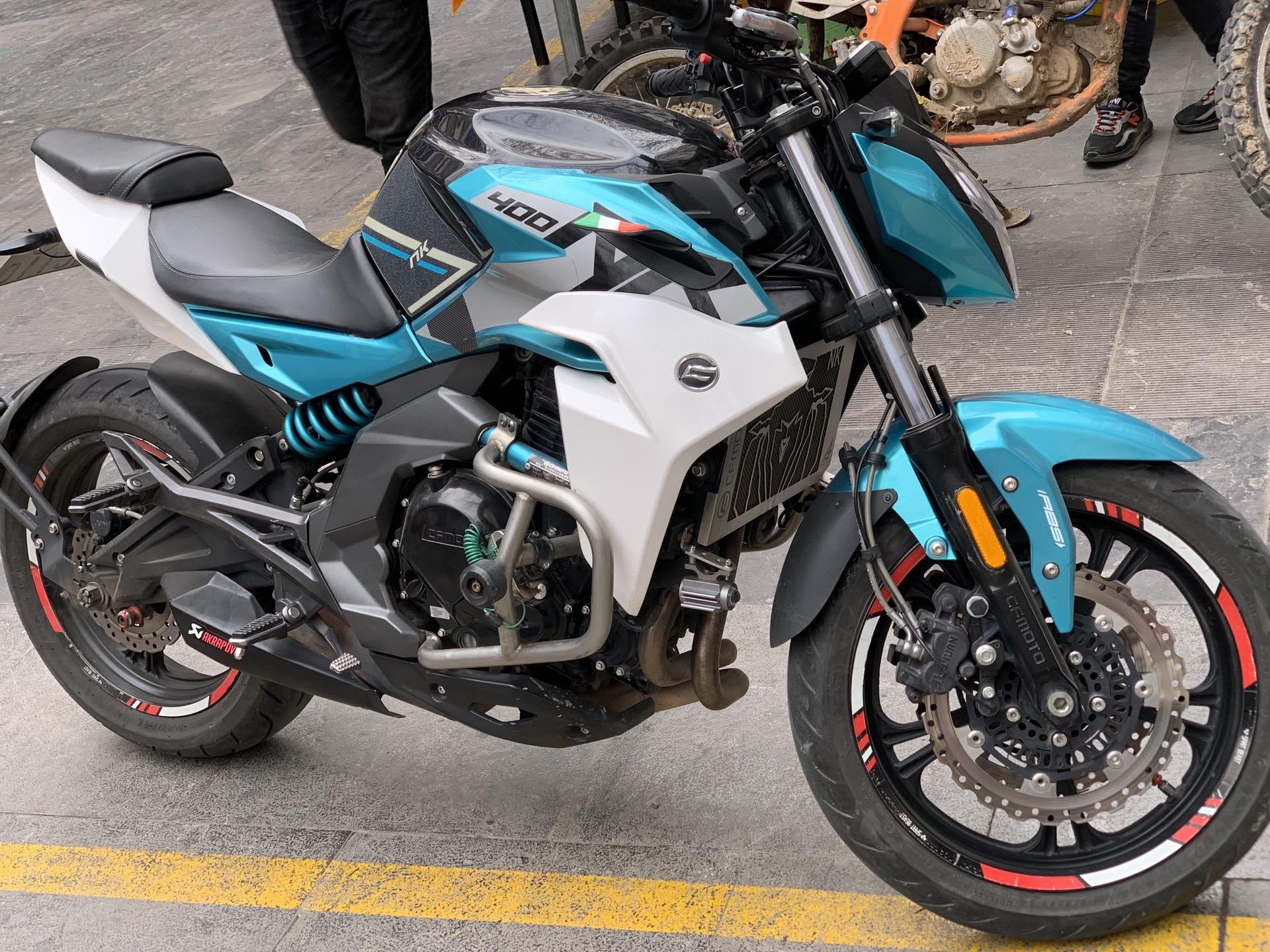 17春风nk400,外观如图,极速180,3.8秒破百,你只需要几千元就可以拥有