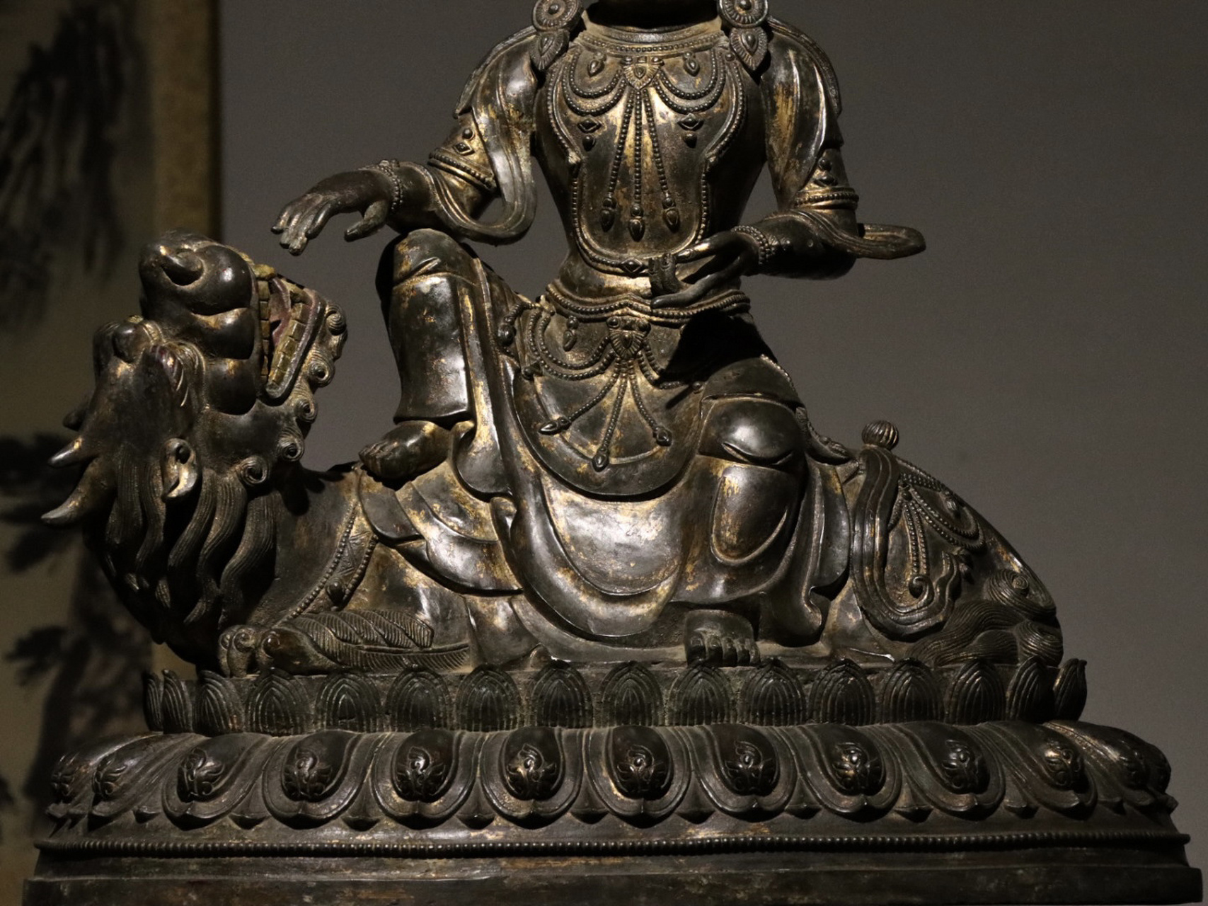 文殊菩萨 文殊菩萨造像紫铜鎏金   重89.