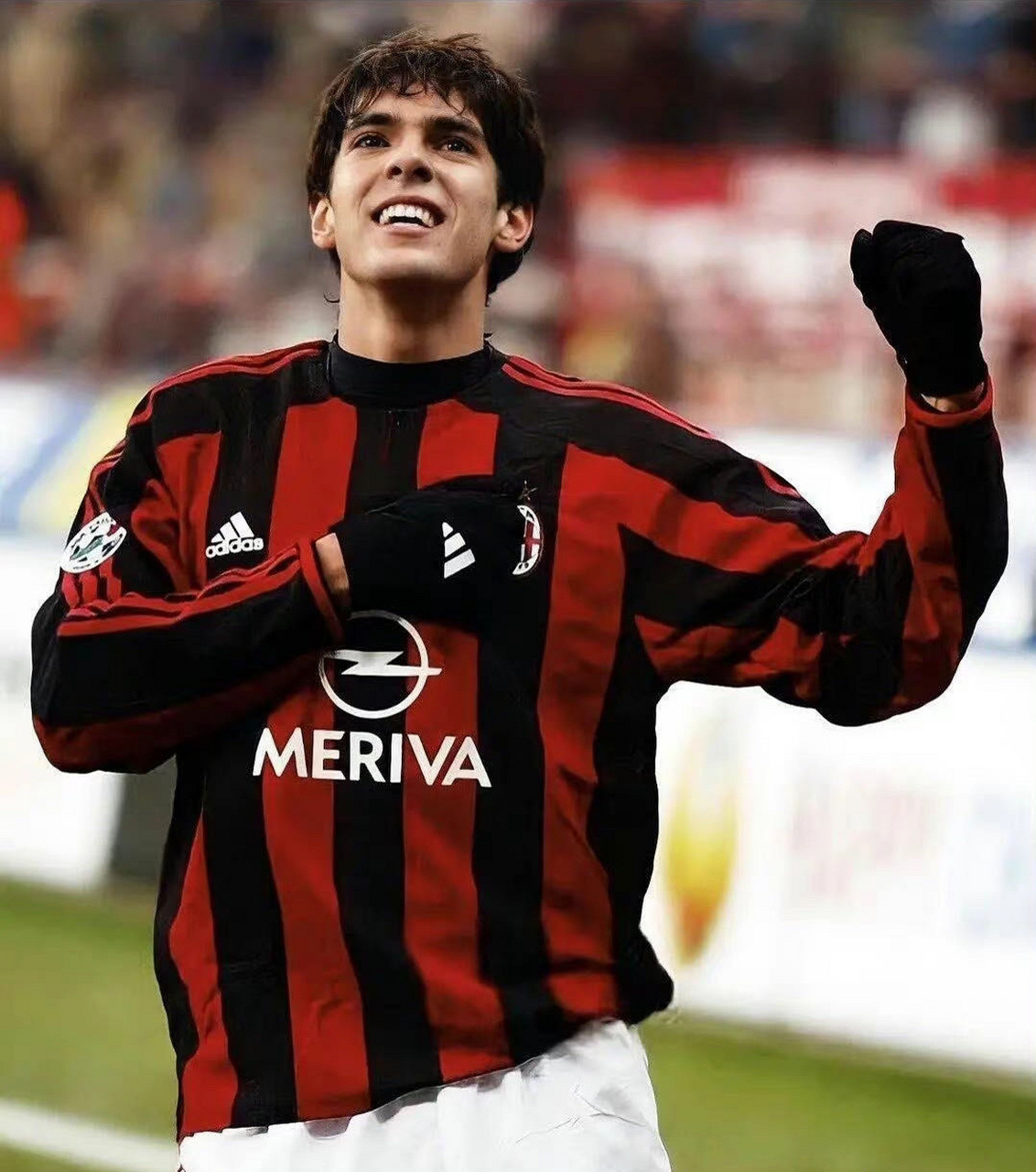 卡卡意气风发的少年感扑面而来,巅峰期太短 卡卡好帅,退役了身材也