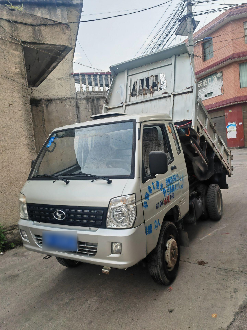 18年10月时风风菱.国五485发动机,气刹断气刹.方向助力.货箱长2.7宽1.