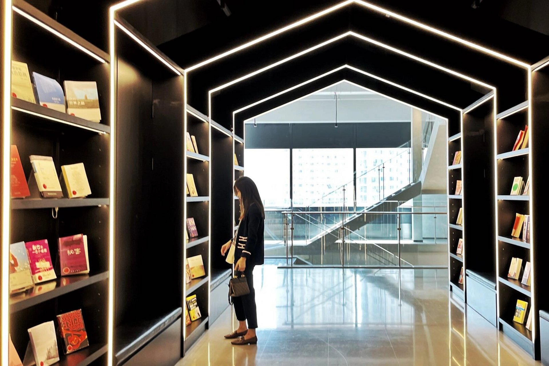 山东最大面积书店:山东书苑广场想书坊 济南这两年在公众美育空间的