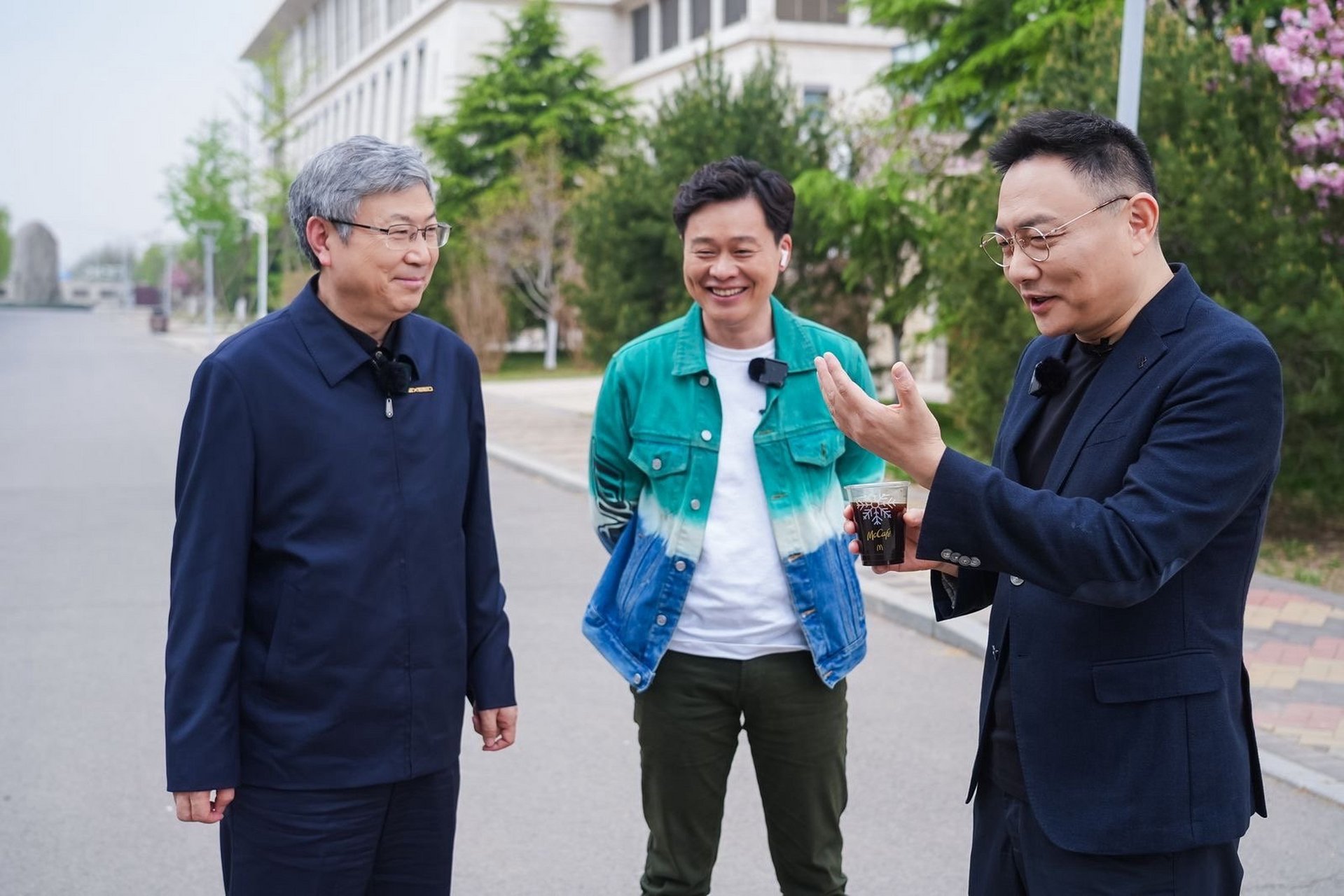 看了吴佩老师和尹同跃对谈的视频,星纪元et算是奇瑞新能源的扛鼎之作