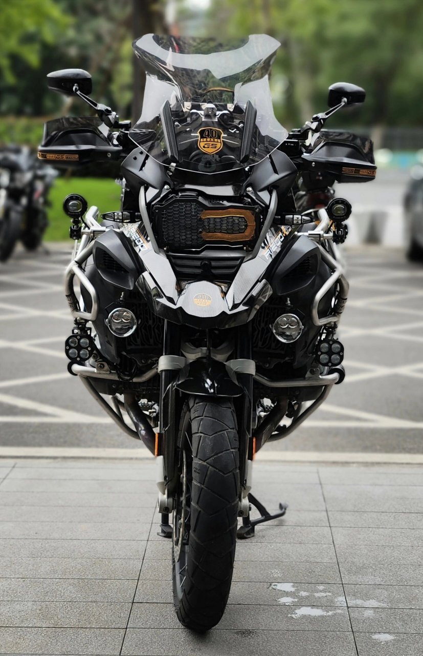 15年宝马水鸟1200adv,9010×××× 车况优秀,喜欢的带图来问