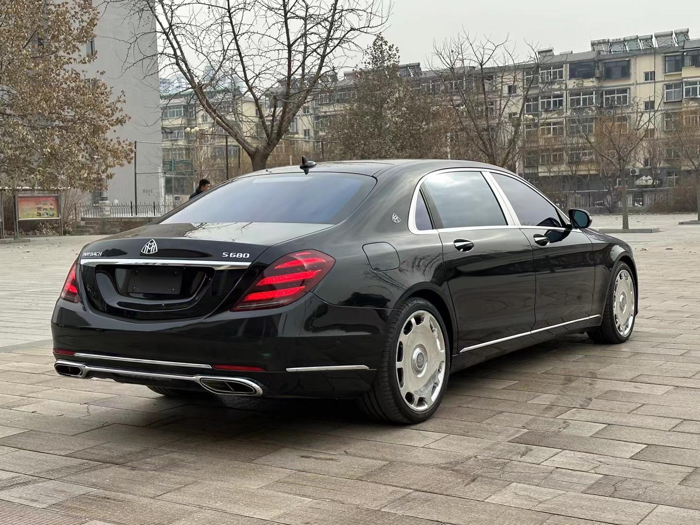 16年奔驰迈巴赫 s500 升级20款迈巴赫s680外观4