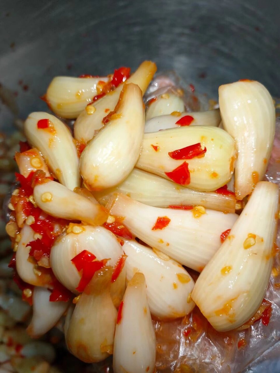 酸辣藠头,一口一个嘎嘣脆～ 小时候常吃的藠头泡菜做法,酸辣爽口,带你