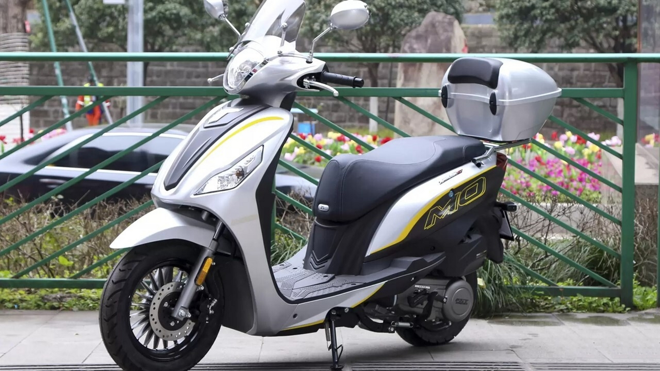 新车|欧式复古:2023款宗申125 et小乔 综合来看市场上的踏板车型