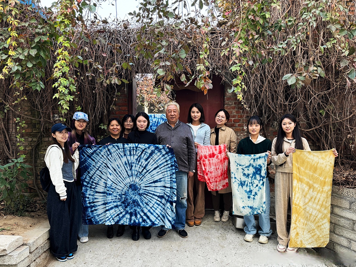重阳节,北服色彩专业师生国染馆体验植物染 甲辰年重阳