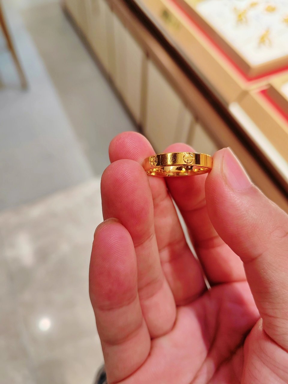 实心4mm卡家黄金戒指,按克,附克重 约6g超质感的卡家999足金戒指 全部