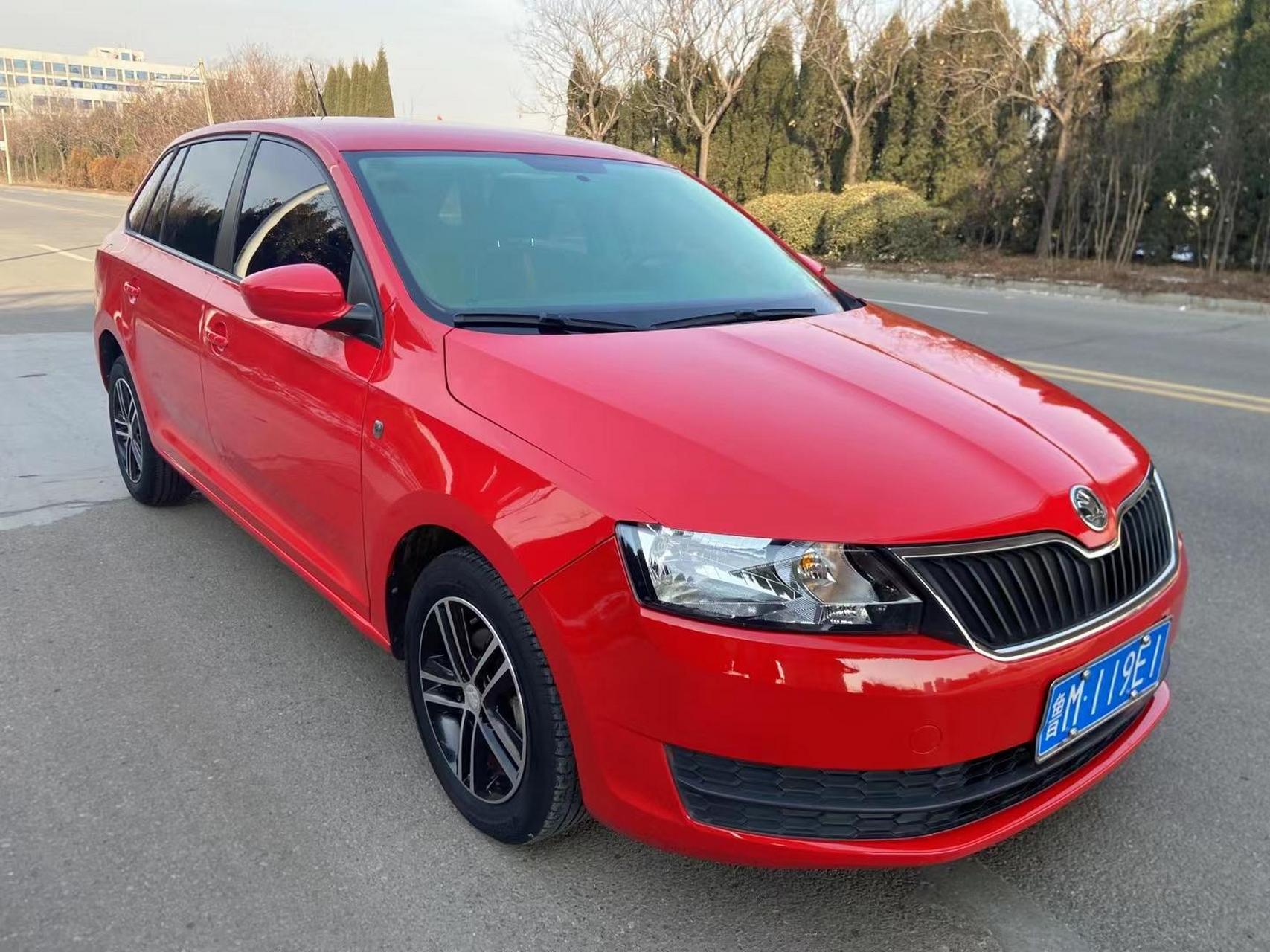 6自动档.实表8万公里.本地美女一手.大众朗行同平台.皮实耐造.