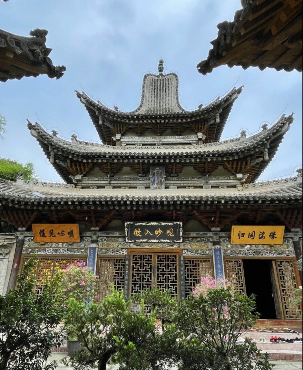 四川南充阆中巴巴寺 阆中巴巴寺,这里没有其他游客,很安静.