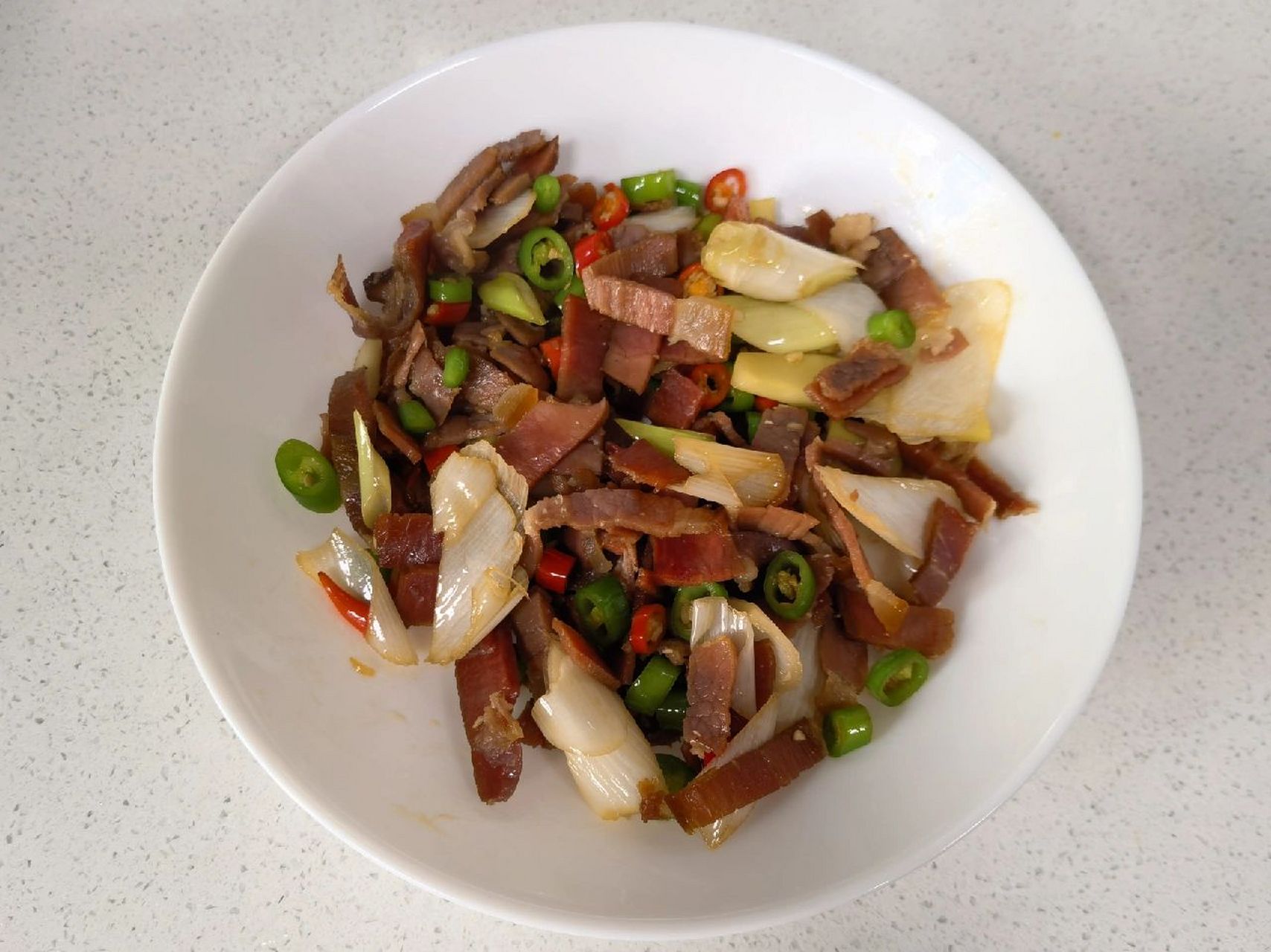 教你去除金华火腿怪味,超鲜美的辣椒炒火腿 金华火腿做为浙江特产