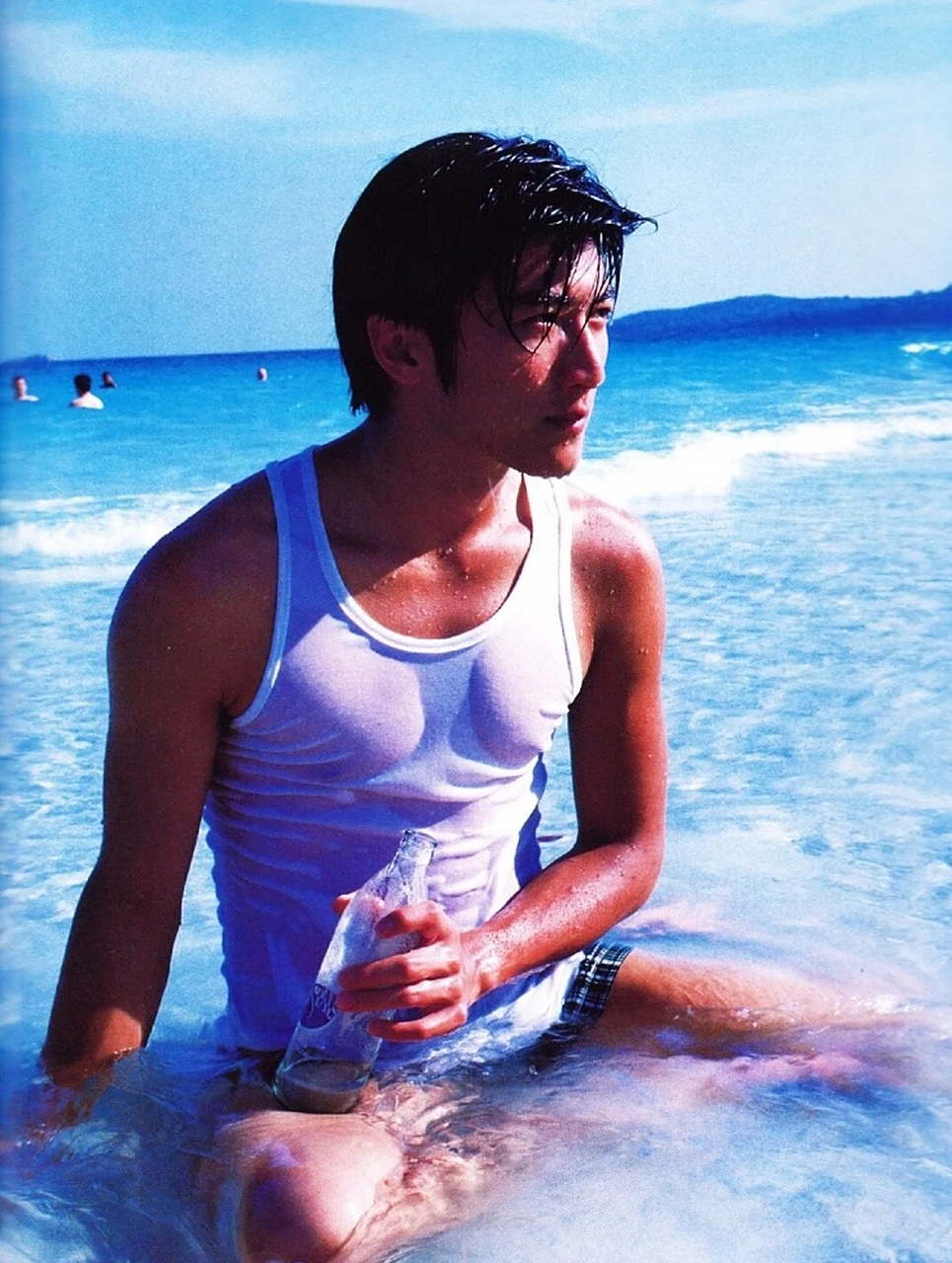 谢霆锋 刚出道时期的写真集 嫩的滴水!