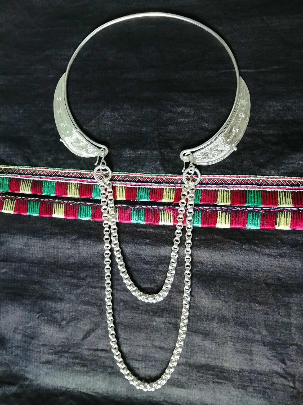 壮族银饰欣赏(1) 广西那坡壮族"黑衣壮"支系和云南富宁瑶族"布努瑶"