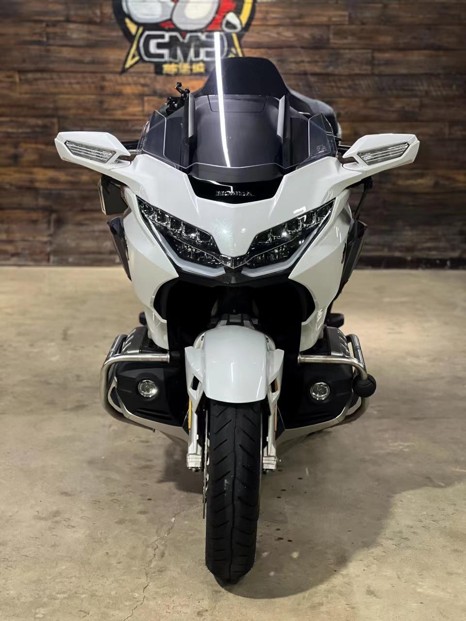 21年本田金翼1800自动挡大尾箱,3手户,2万多公里,萝卜发动机护杠,全车