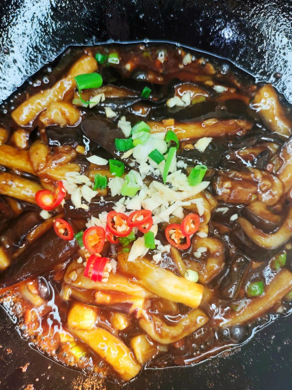 费米饭98的东北菜酱茄条这么做酱香入味 东北菜酱茄条,茄子过油 用