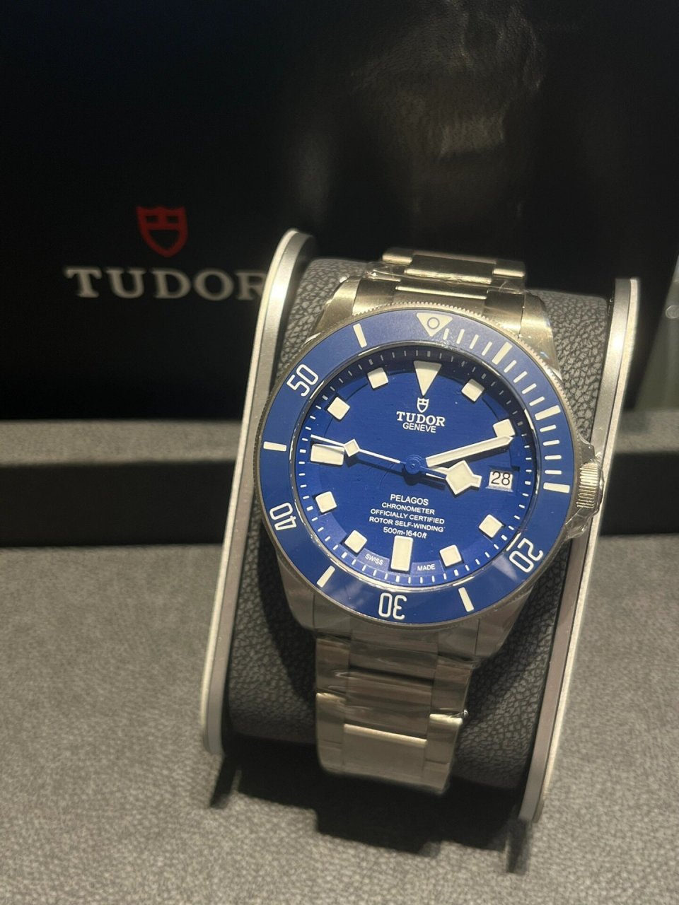 男士必入的帝舵潜水腕表 帝舵蓝领潜型是一款非常经典的专业潜水手表