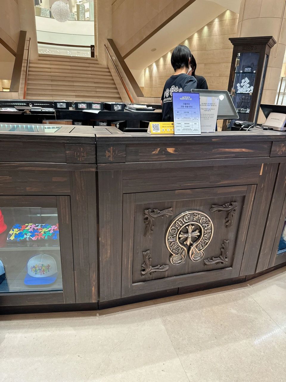 韩国克罗心专柜,在明洞特别好找73 地址7515