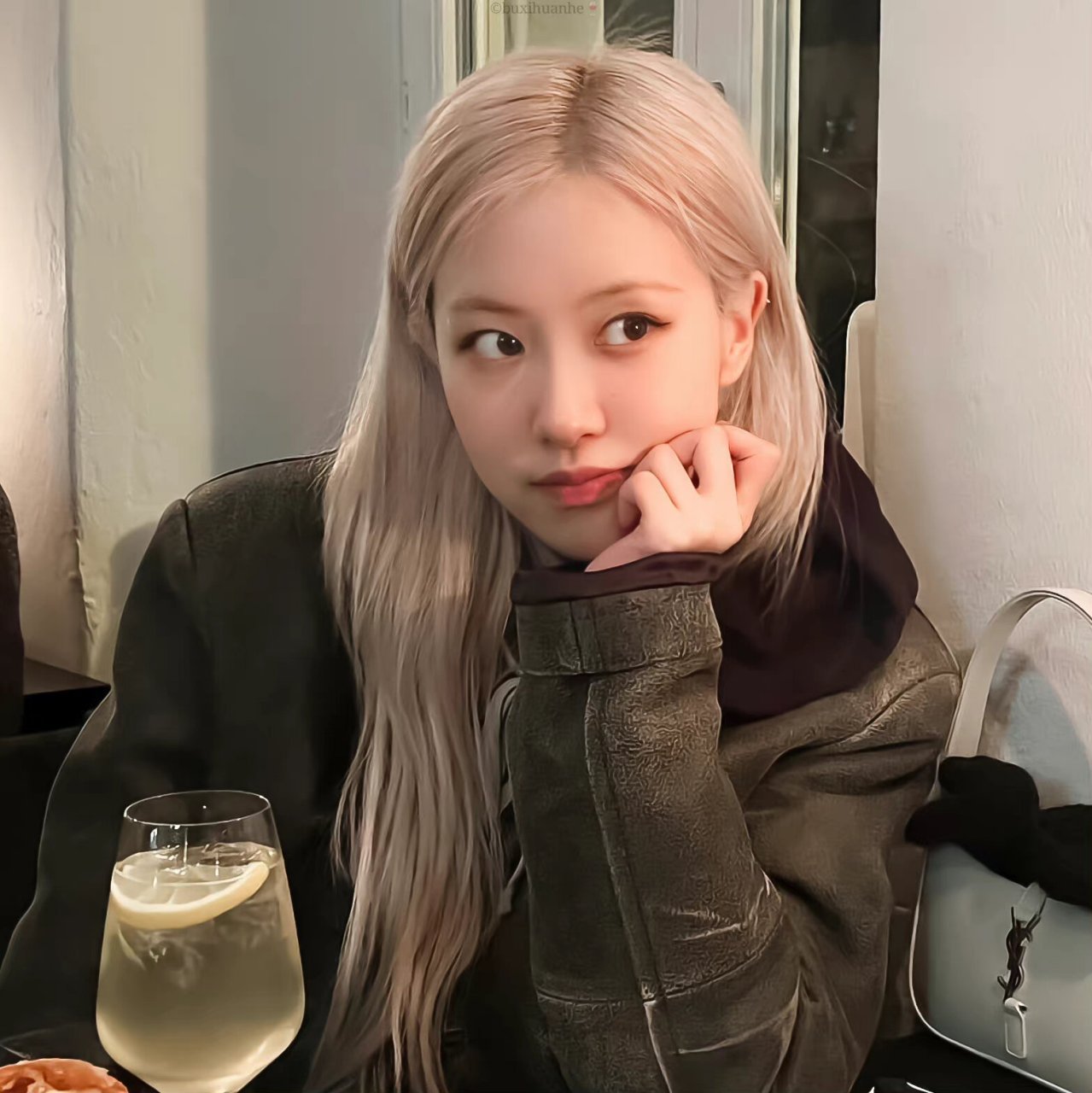 blackpink|朴彩英rosé头像合集0378 18张图都放不下的氛围感!