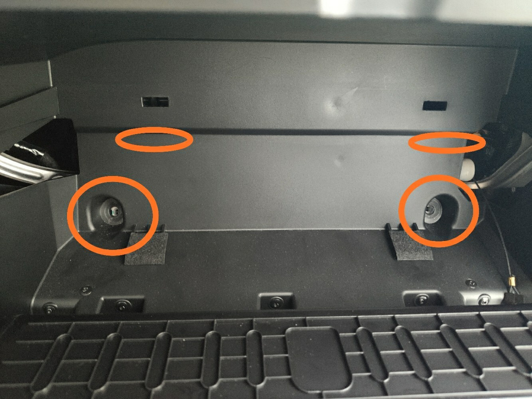 更换空调滤芯(福克斯2020款1.