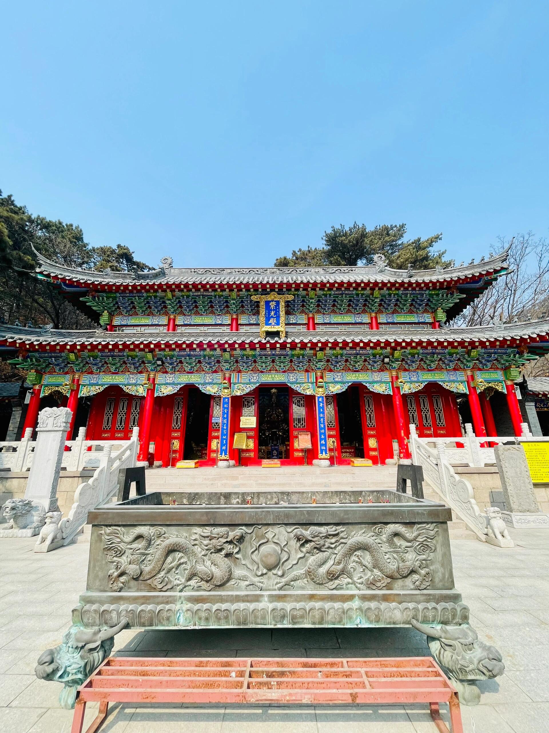 山高路远,千山就在脚下⛰️ 千山位于辽宁省鞍山市铁东区,千山