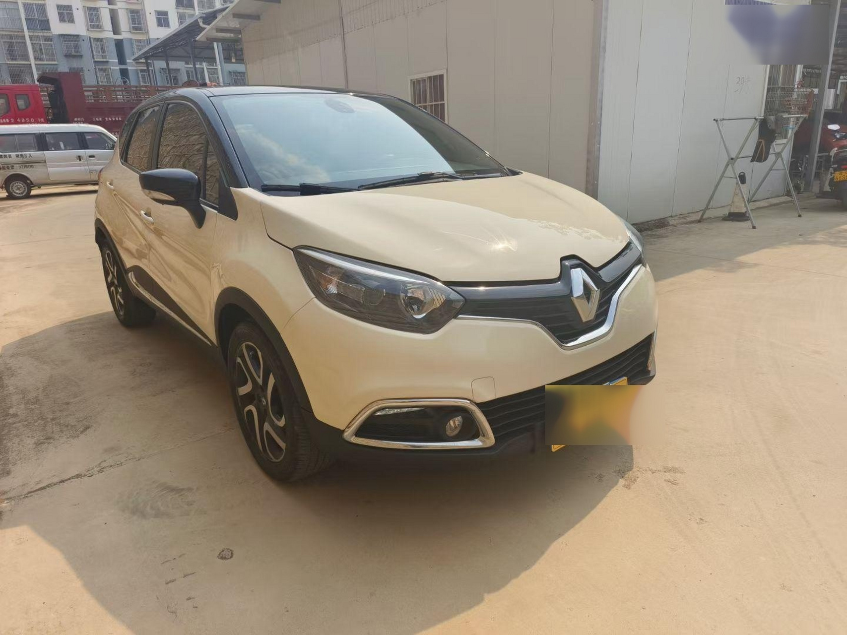 新到进口雷诺卡缤,2016年9月落户,1.