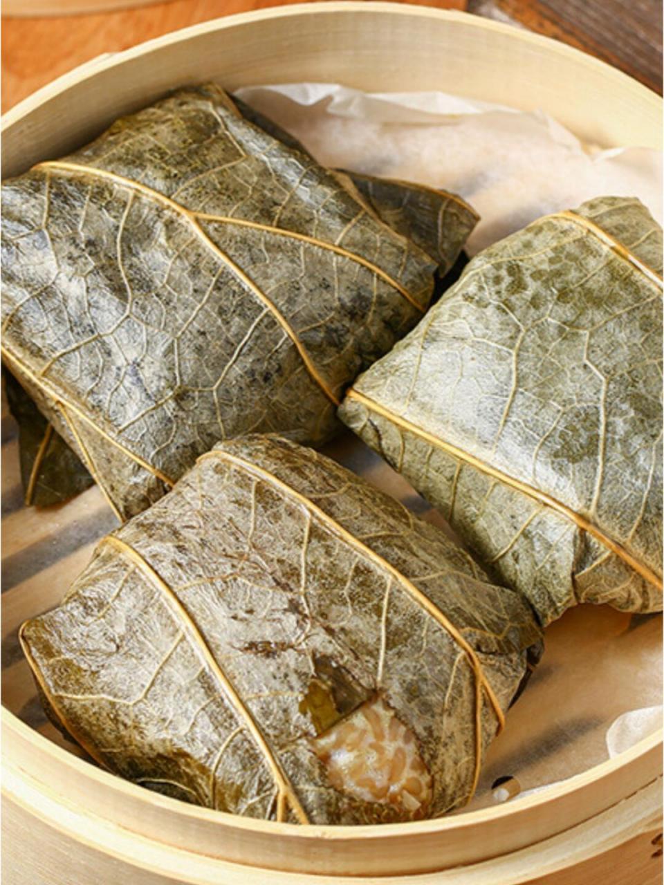 这款素糯米鸡的口感 软糯香甜, 配合上蔬菜的清爽口感 每次早上吃上