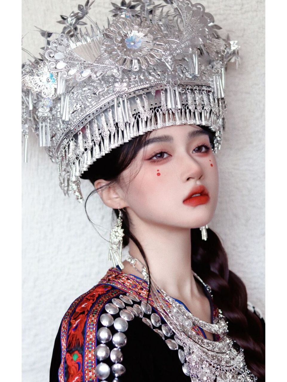 妆容分享# #今日妆容# #创意妆# #苗疆女子