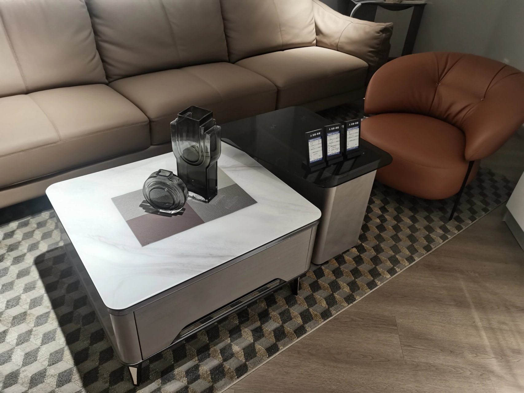 思库沙发 这款思库沙发.