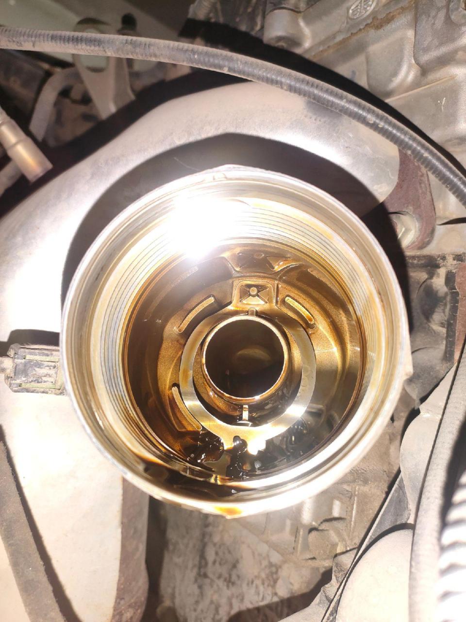 森雅r7保养 更换改进型机滤底座,更换全陶瓷前后刹车片,更换abs传感器