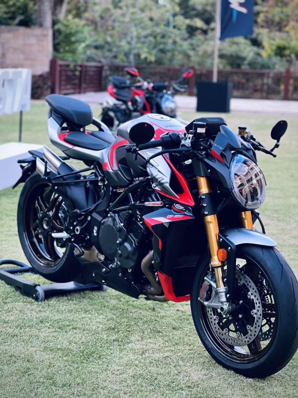 今天的奥古斯塔新款发布暴徒1000rr,46.8w的预定价格