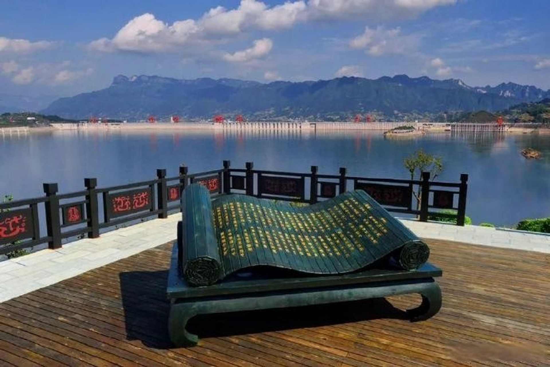 屈原祠总面积33.