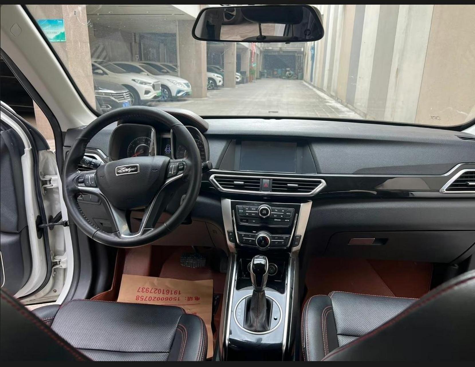 2016年9月众泰大迈x5,1.5t发动机 ,指导价12.