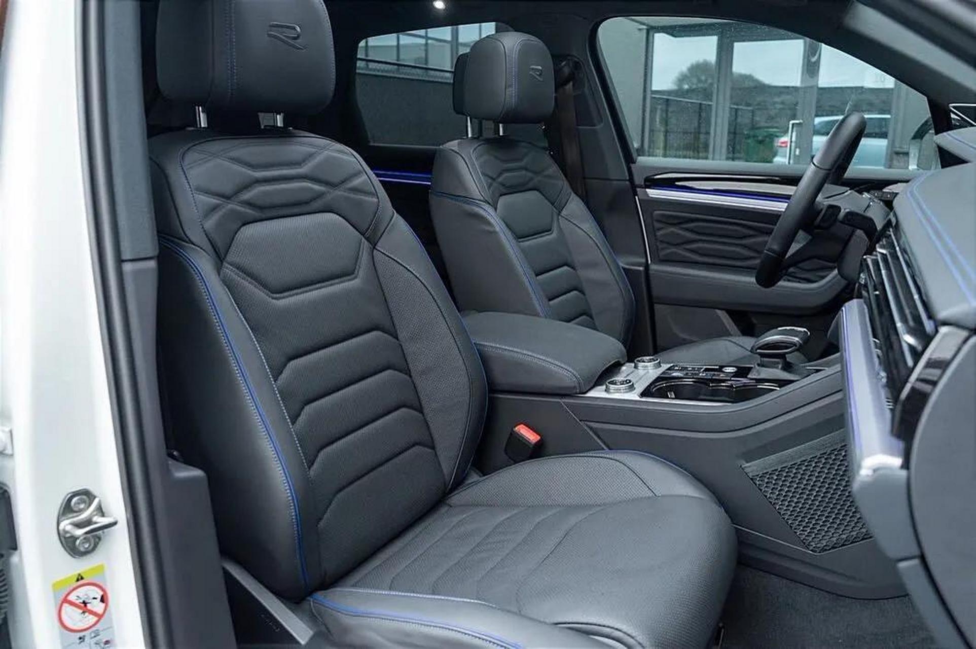 0t v6 4 motion, 最大马力462ps ,峰值扭矩700n·m, 豪华suv大众家族