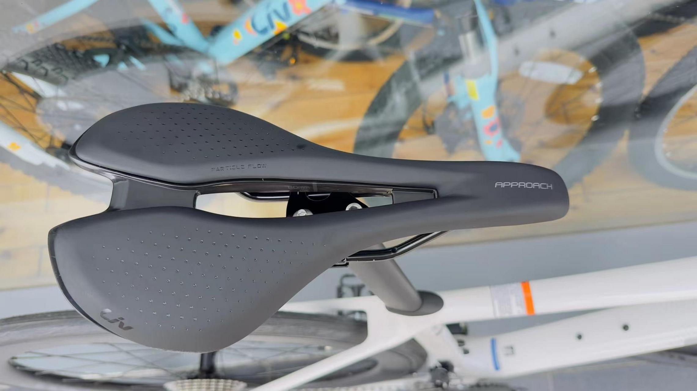 捷安特livlangmaadv2disc-pc梦幻白xs码 捷安特女士碳架弯把公路车