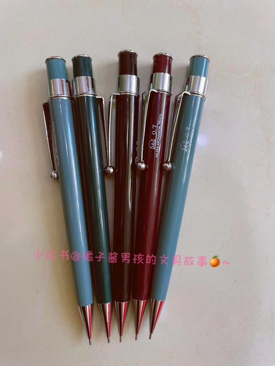 80后绝版怀旧自动铅笔 小的时候我和我的同学们称呼它为笔王95,还有