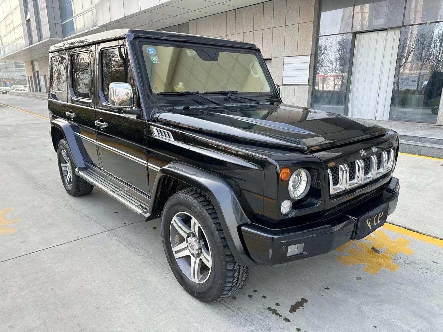 dy到期 准18年新款北京bj80 2.3t四驱尊贵版顶配 裸车29.