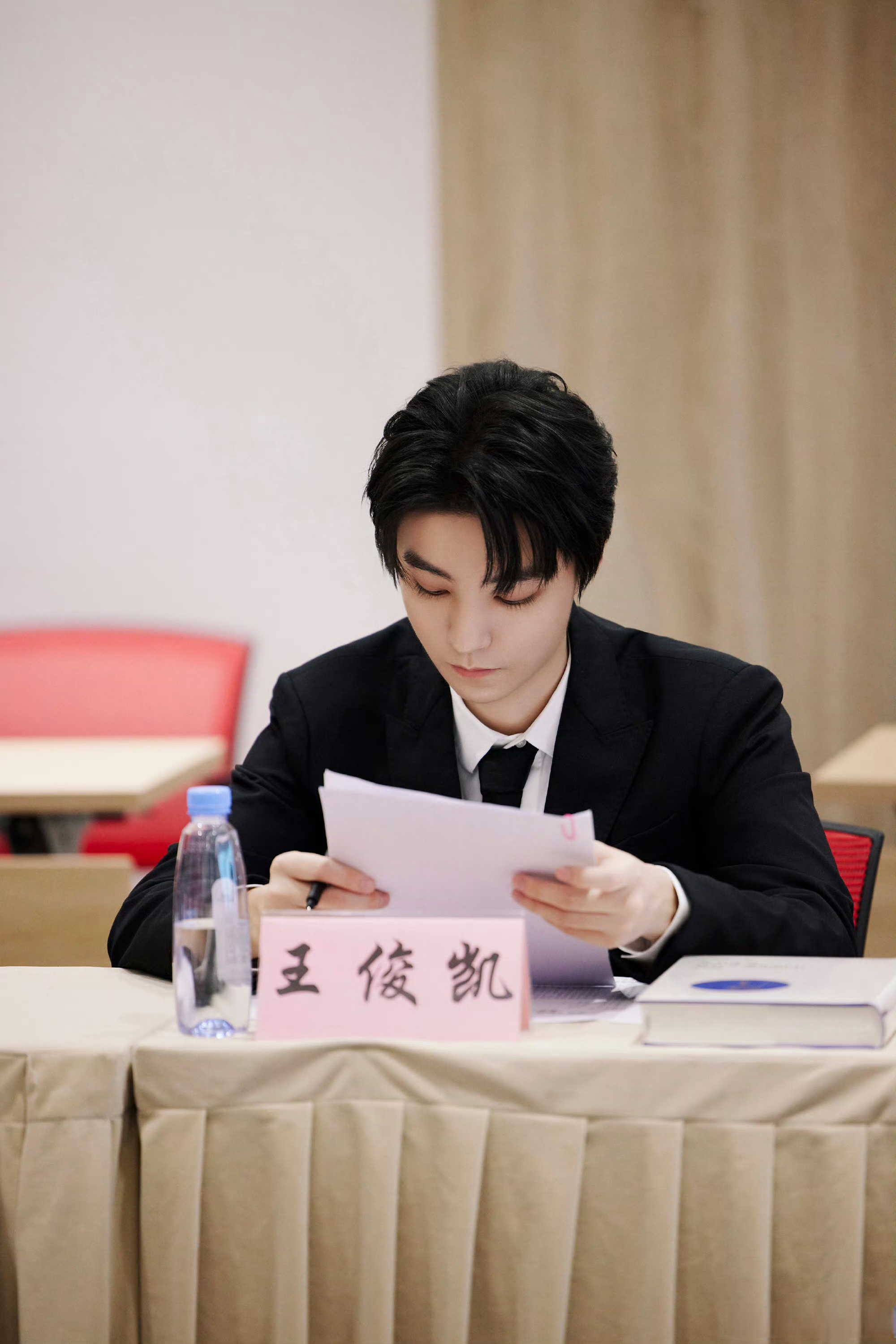 tfboys-王俊凯 王俊凯karrywang工作室 王俊凯超话#花开天