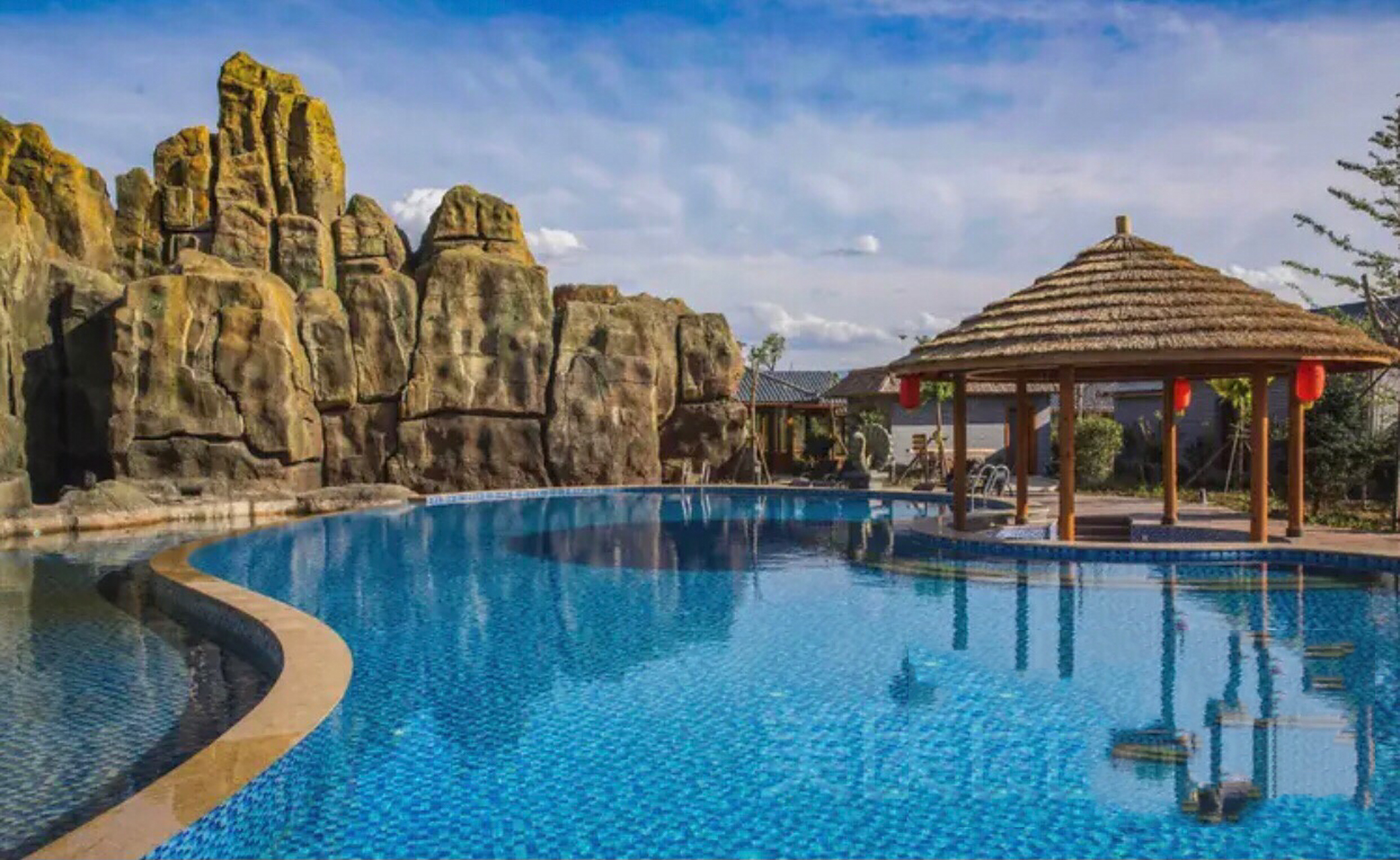 大同阳高神泉古域 景点介绍 神泉古域火山温泉坐落于大同市天镇县与