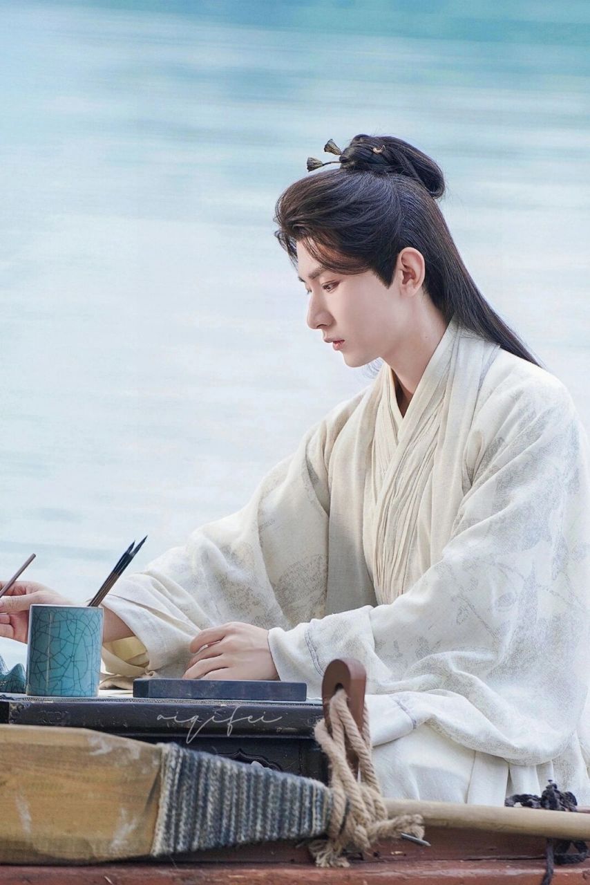 李莲花壁纸分享(让我康康你的壁纸) 李莲花这一生原谅了所有人,却唯独