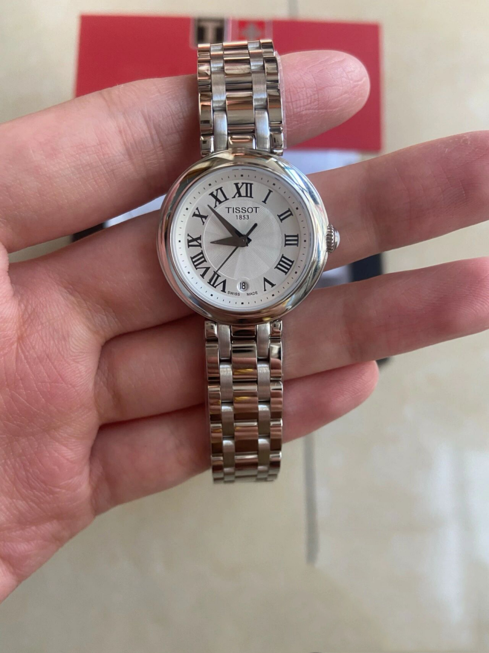 天梭嘉丽小美人真假辨别 是在得物上买的,麻烦懂行的大神帮忙鉴定一下