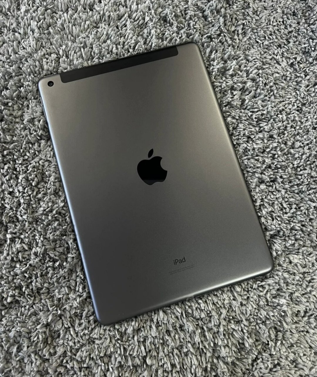 apple 苹果ipad 8代 2020款 出一台ipad2020插卡128g的 原装机器 成色
