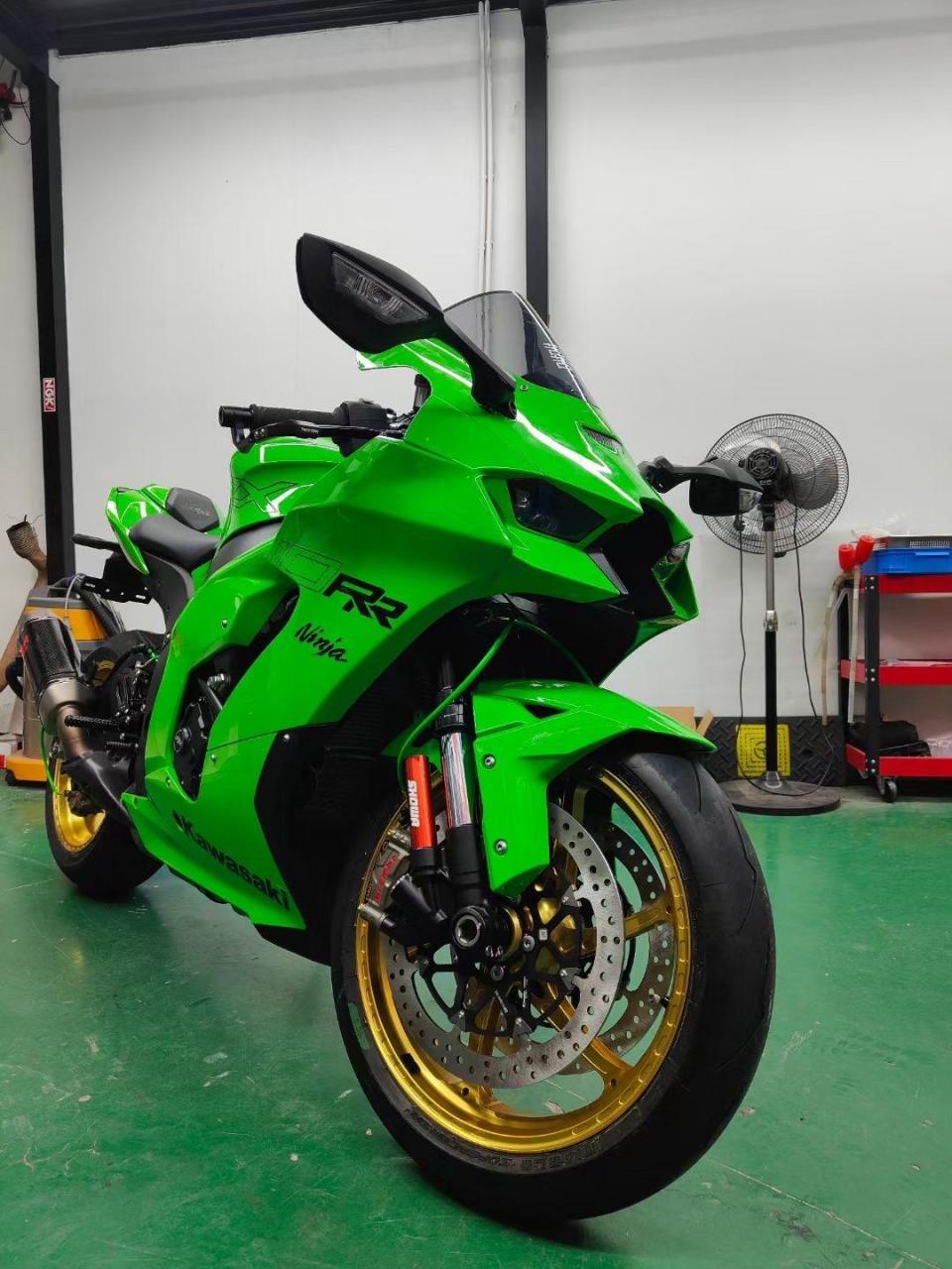 开了几百公里 可上一手户大牛  改装十几万 素车19w川崎