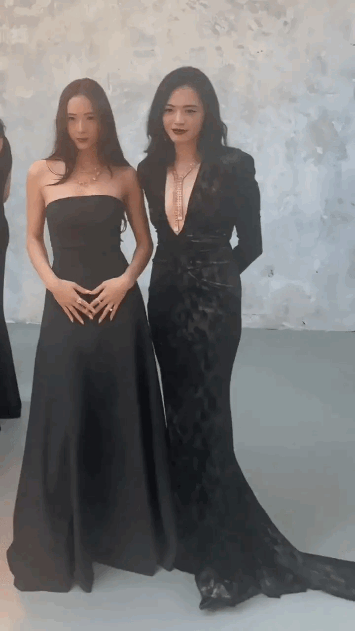 姚晨和郑秀晶同框,姐真的好有气质,长得好舒服,和舒淇一样,耐看,自然