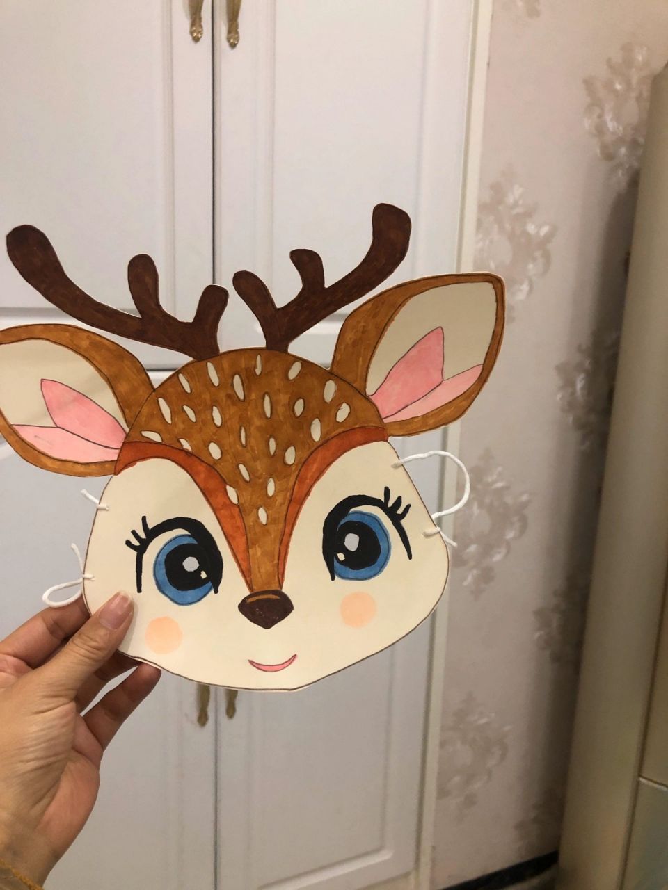 女儿的手工作业,梅花鹿面具,好可爱 女儿的手工作业,梅花鹿面具,好