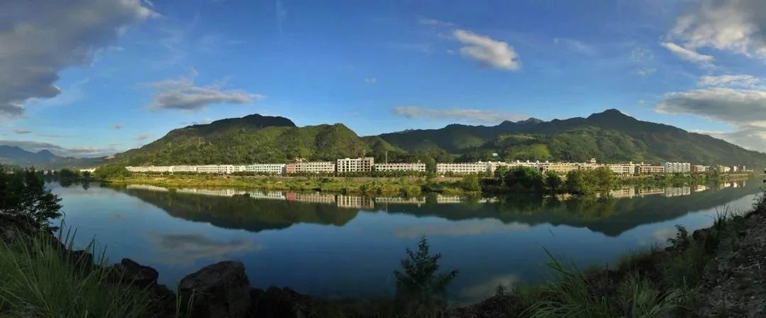 【市级"四好农村路"暨美丽乡村公路示范乡镇·文成县巨屿镇】#权威