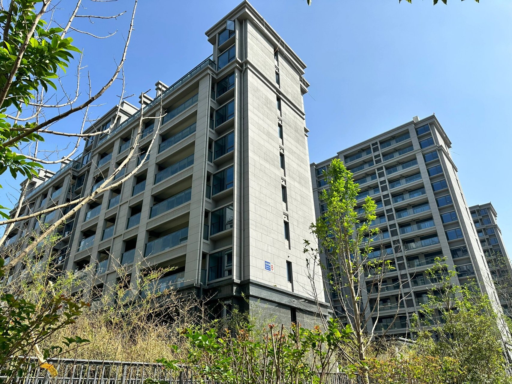 宁波装修设计 崇文花园交付在即97 镇海庄市 崇文花园绿化都做好了?