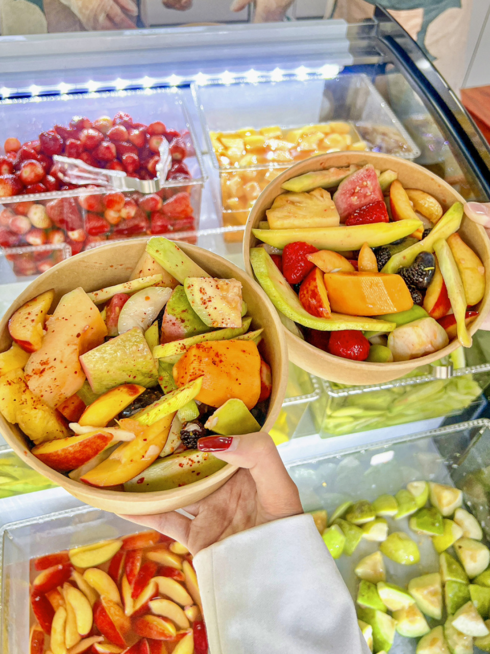 92:酸了·酸嘢 74:10:00-22:00 99:宾虹路929号(云都广场)