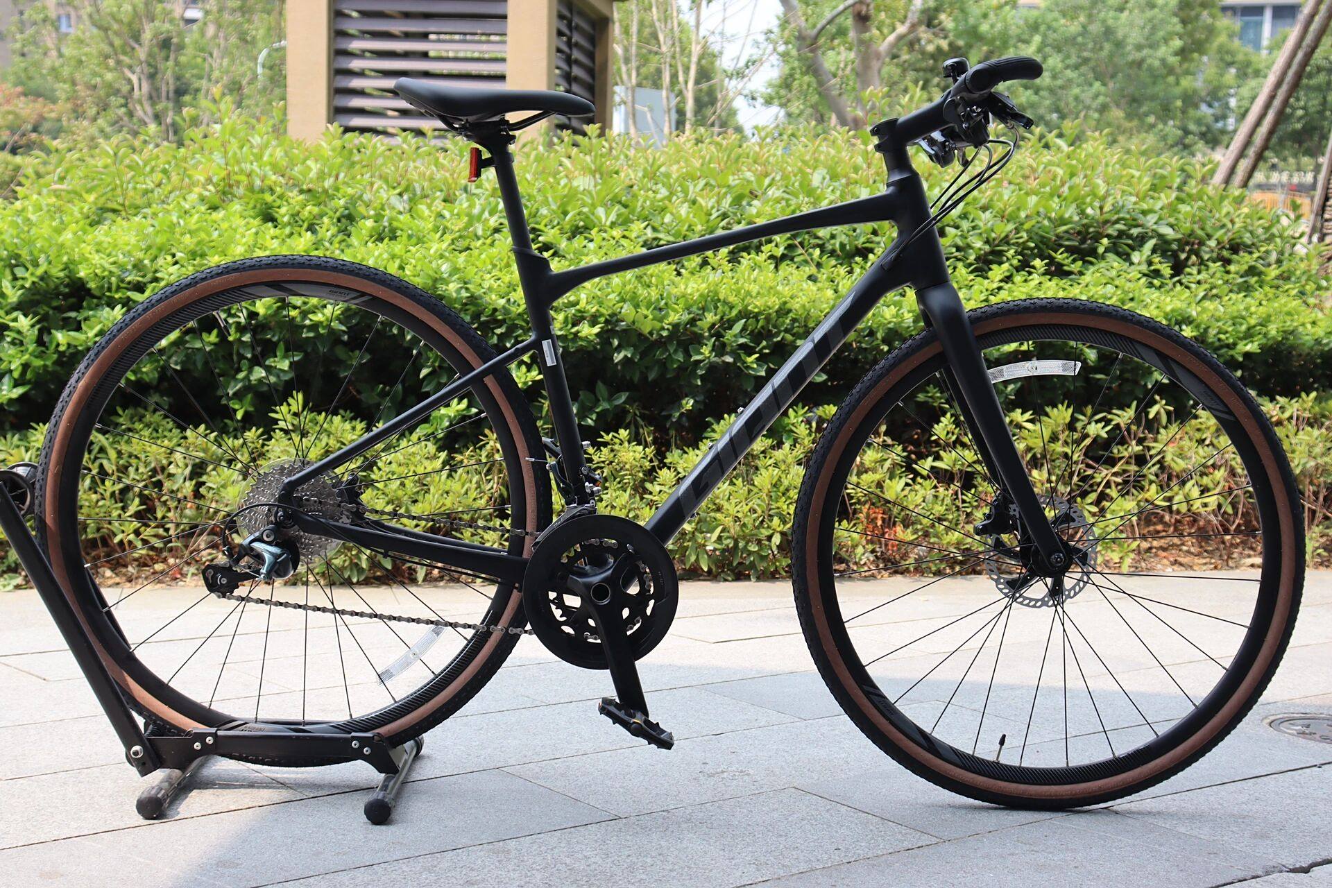 城市巡游者,川藏之狐 ,捷安特revolt-f1 城市巡游者,川藏之狐 ,捷安特