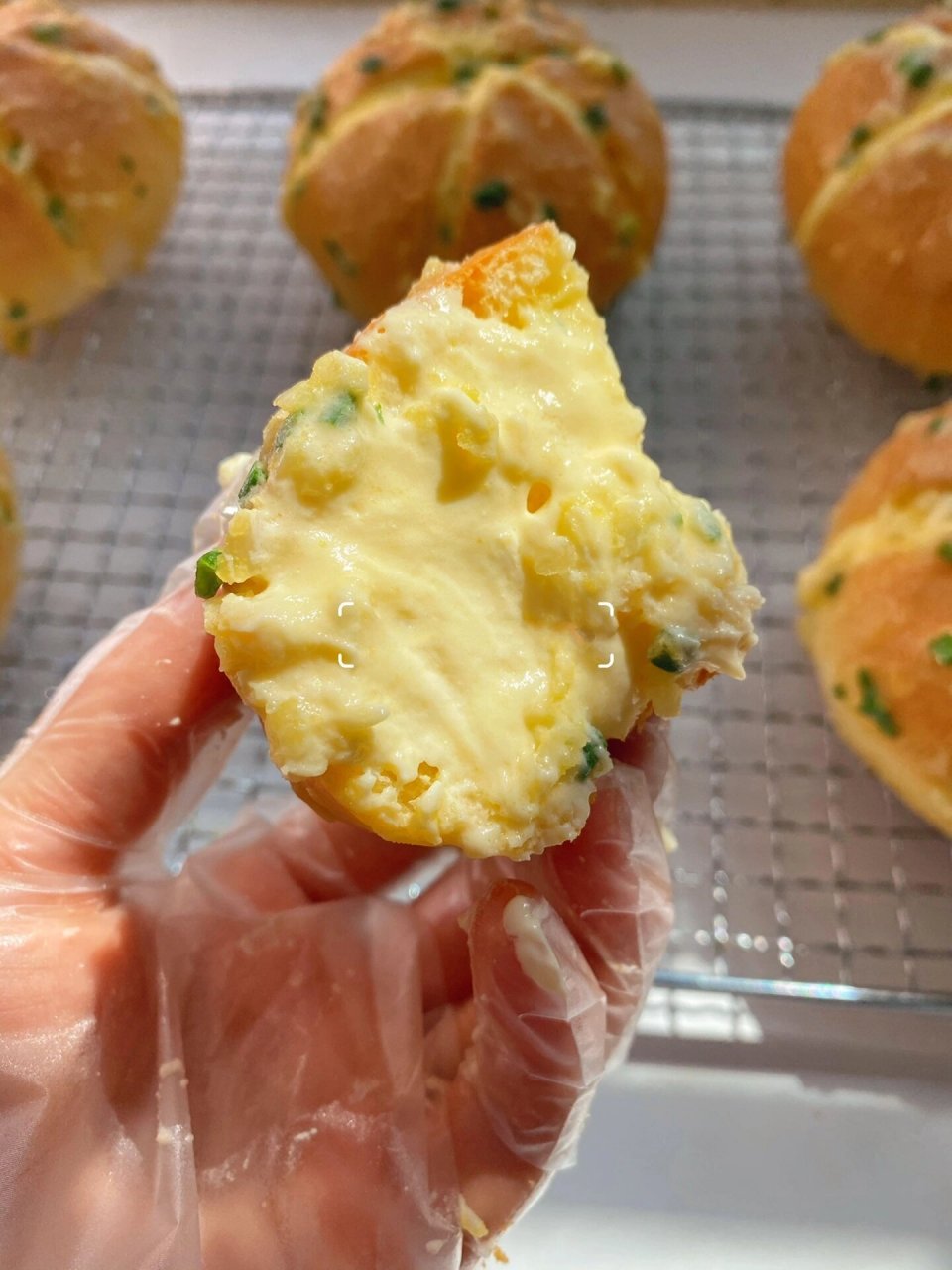 这个方子逆天好用6015网红蒜香爆浆奶酪面包97 今天制作了一款