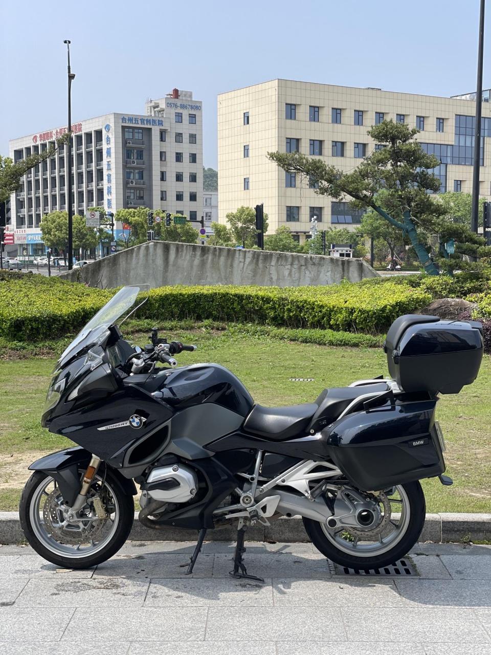 宝马r1200rt官方售价图片